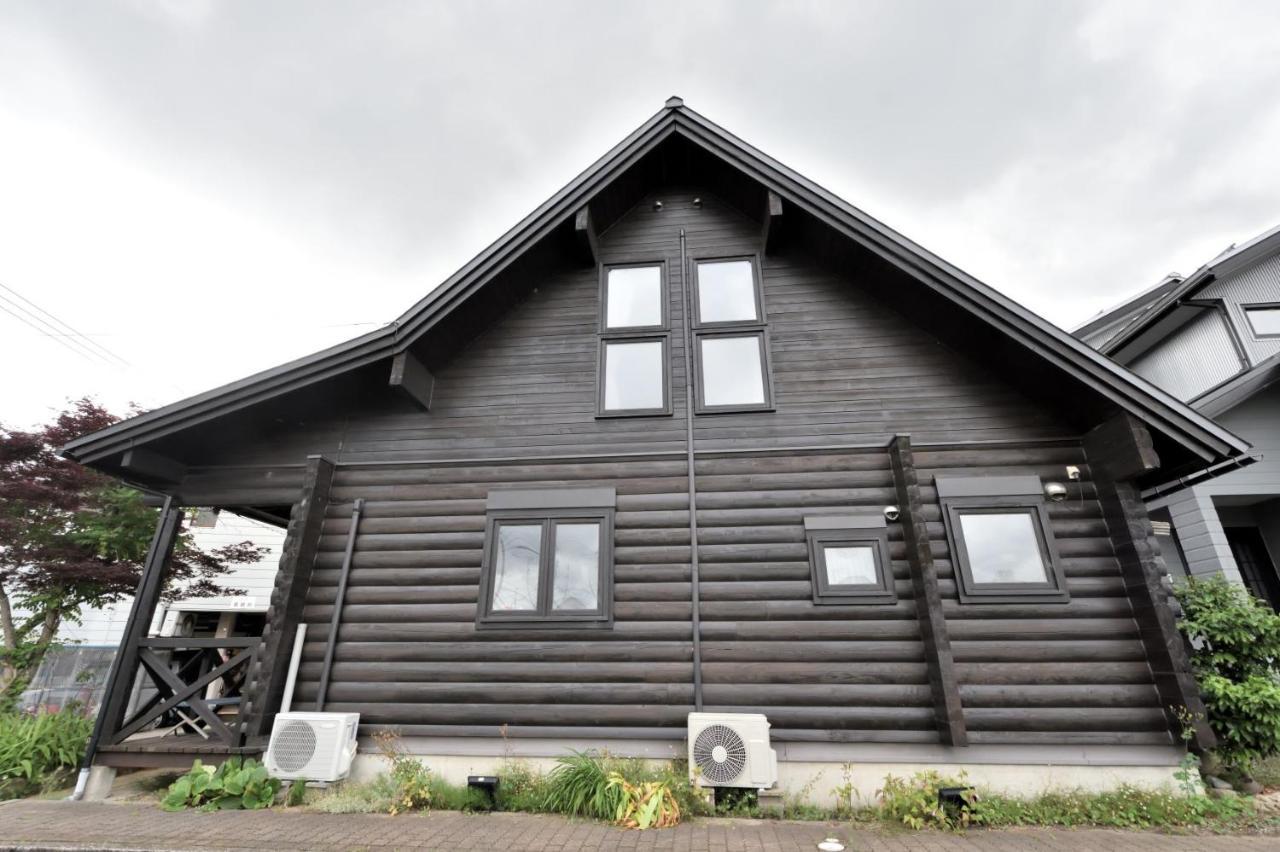Carrefour Guesthouse カルフール ゲストハウス Toyama Station Esterno foto