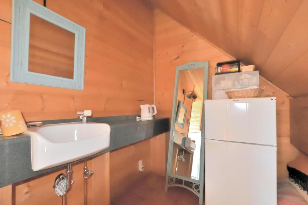 Carrefour Guesthouse カルフール ゲストハウス Toyama Station Esterno foto