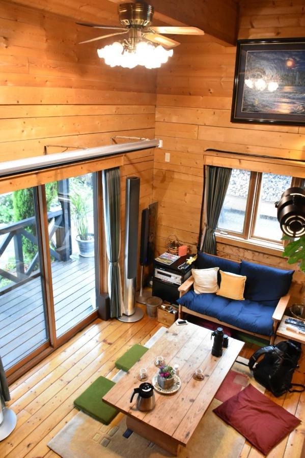 Carrefour Guesthouse カルフール ゲストハウス Toyama Station Esterno foto