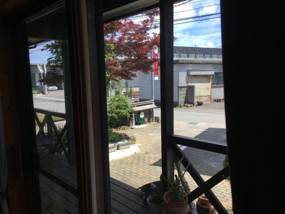 Carrefour Guesthouse カルフール ゲストハウス Toyama Station Esterno foto